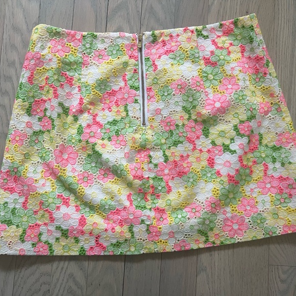 Lilly Pulitzer Tate Skirt multi color sun bonnet lace - Picture 3 of 7